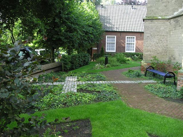 Kerktuin bij de Lambertikerk